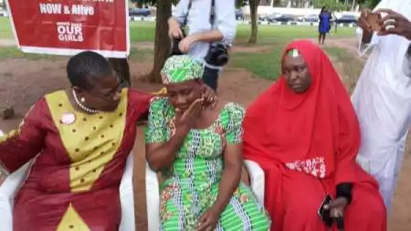 Photos: Chibok Girl Mother Weeps As She Sight Her Daughter In New Boko Haram Video
